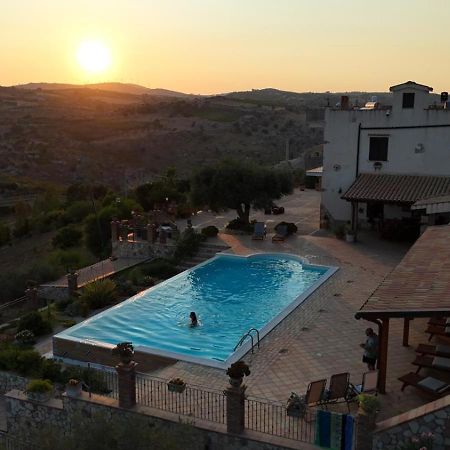 B&B A Robba de Pupi Agrigento Exterior foto