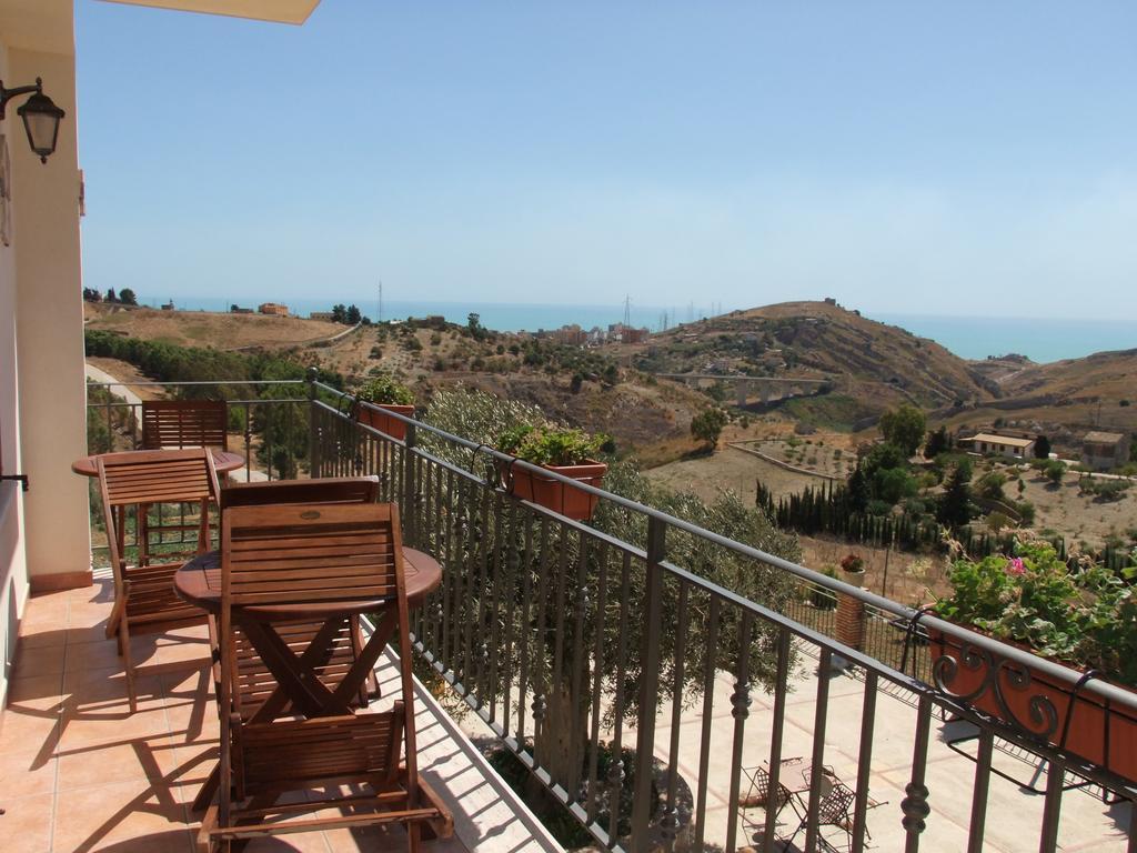 B&B A Robba de Pupi Agrigento Exterior foto