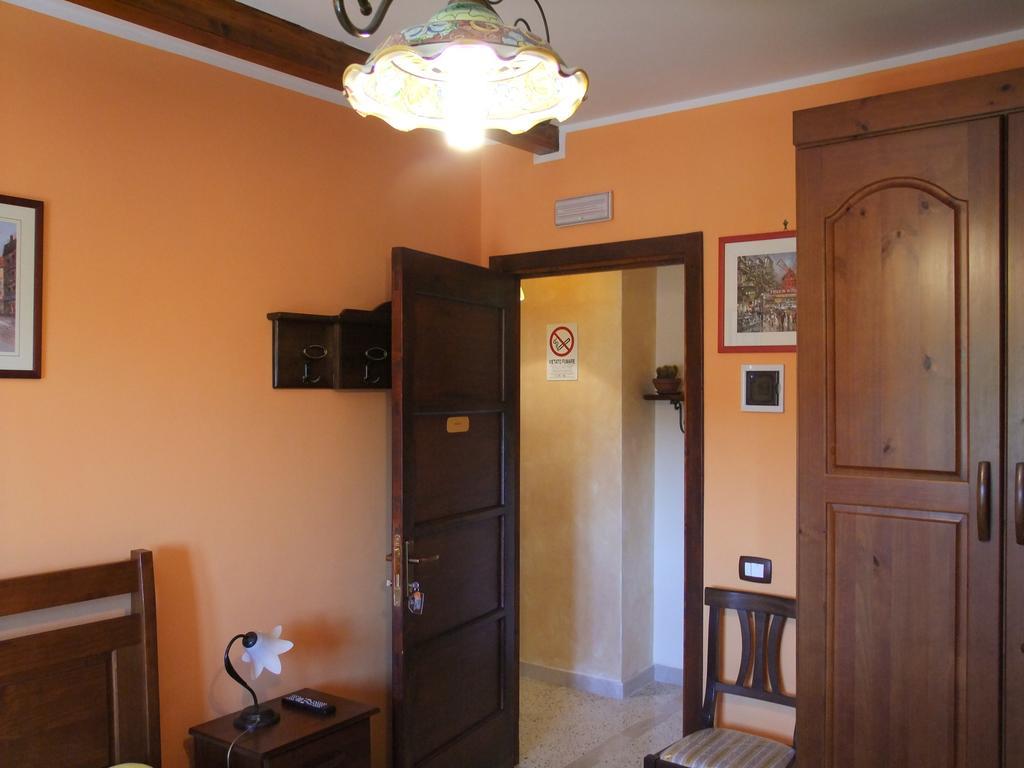 B&B A Robba de Pupi Agrigento Cameră foto