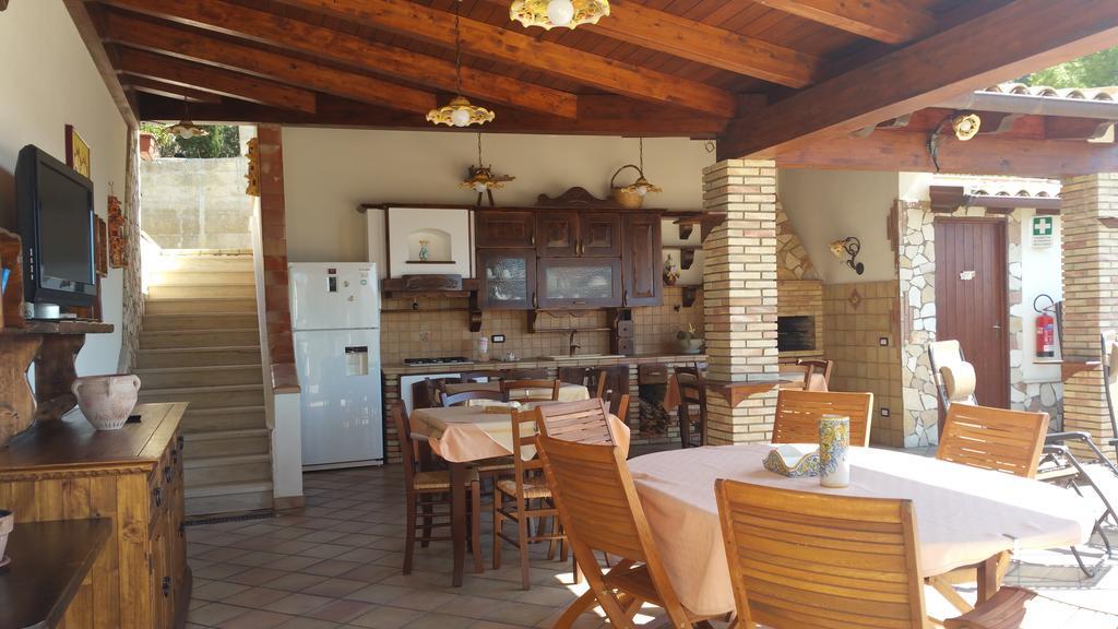 B&B A Robba de Pupi Agrigento Exterior foto
